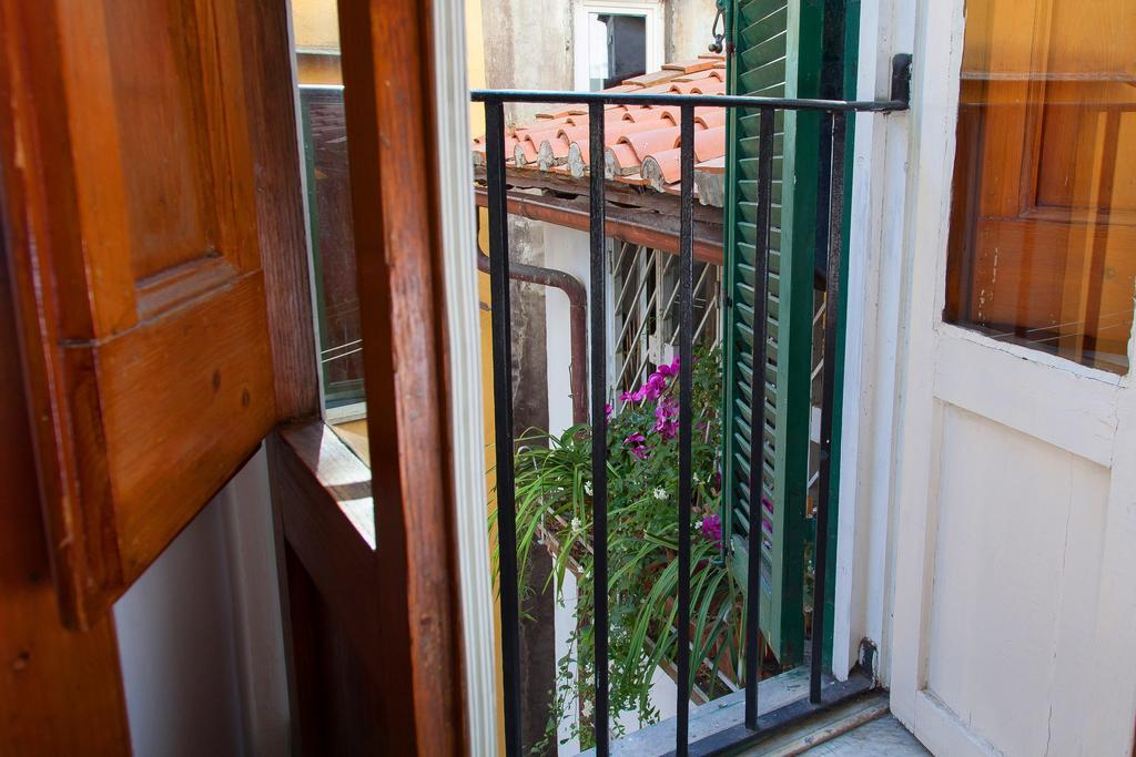 ローマ Boutique Domus Navona Librariヴィラ エクステリア 写真