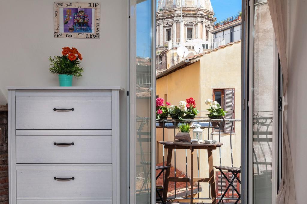 ローマ Boutique Domus Navona Librariヴィラ エクステリア 写真