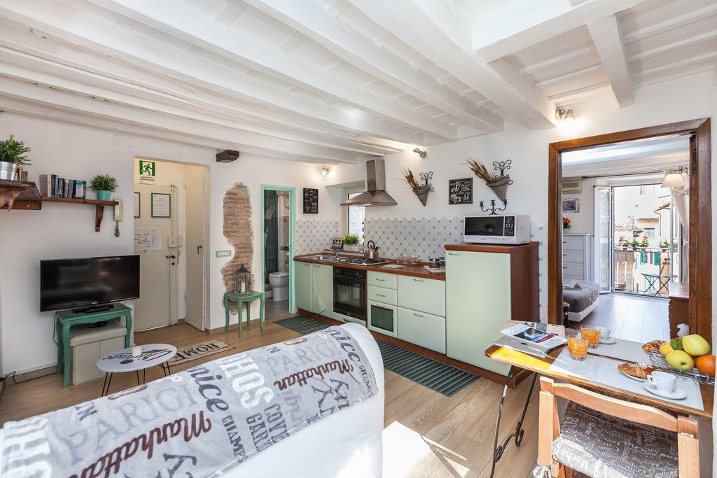 ローマ Boutique Domus Navona Librariヴィラ エクステリア 写真